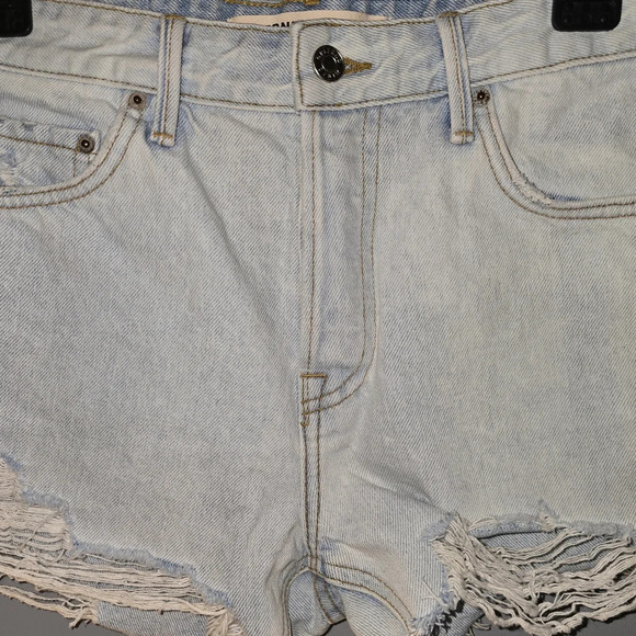 GRLFRND Helena Cut-Off Denim Shorts, EUC - Size 26 - Picture 3 of 14